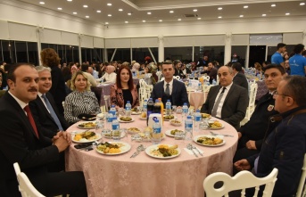 Boyabat'ta Öğretmenler Akşam Yemeğinde Bir Araya Geldi