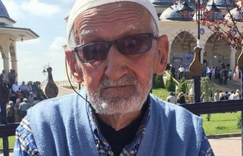 93 yaşında teravihe giderken otomobilin çarpması sonucu öldü