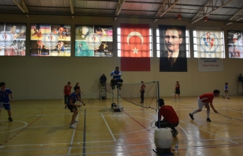  Boyabat'ta badminton Sinop il seçmeleri yapıldı