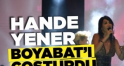 Hande Yener Boyabat'ta Konser Verdi