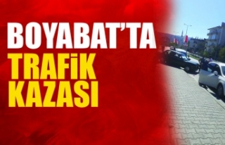 Boyabat'ta Maddi Hasarlı Trafik Kazası