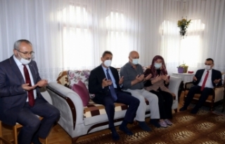 Vali Karaömeroğlu Boyabat'ta şehit ailesine...