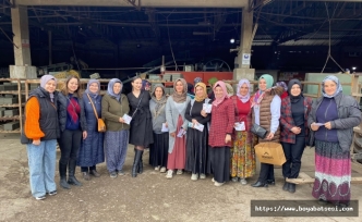 Boyabat'ta İyi Parti ilçe teşkilatı emekçi kadınları unutmadı