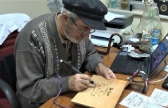 Boyabat'ta karikatüre adanan ömür: 40 yıldır çiziyor