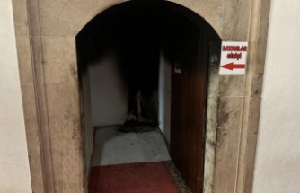 7 yaşındaki çocuk camiyi ateşe verdi, müezzinin dikkati camiyi yanmaktan kurtardı 