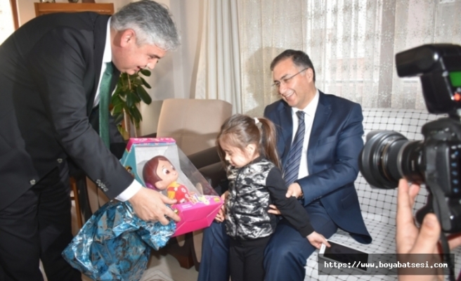 Sinop Valisi Şakalar, Boyabat İlçesinde Ziyaretlerde Bulundu 