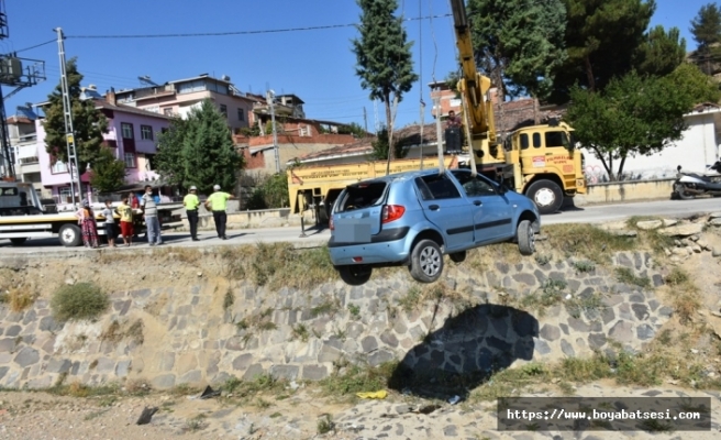 Boyabat'ta 2 ayrı kazada 2 kişi yaralandı