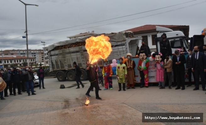 Boyabat'ta çocuklara özel ramazan sokak gösterileri başladı