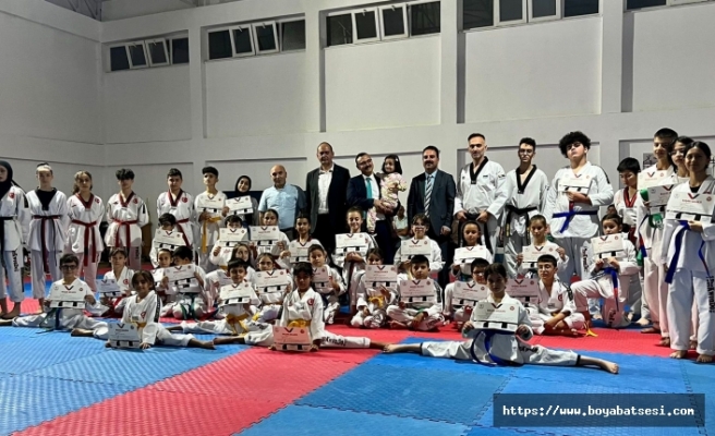 Boyabat Taekwondo okulunda kuşak sınavı heyecanı