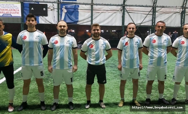 Kurumlar Arası Futbol turnuvası'nda finalistler belli oldu
