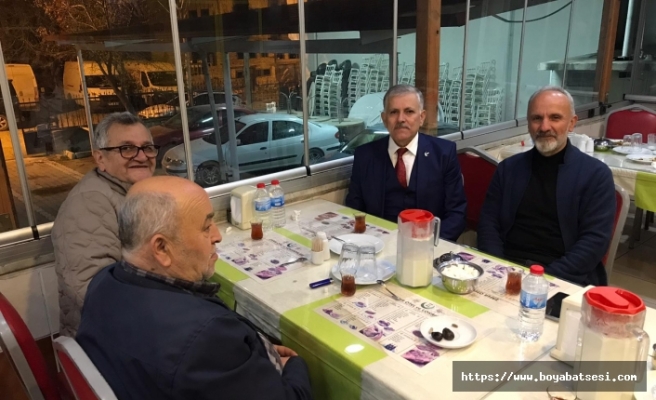 Yeniden Refaf Partisi Milletvekili Adayı Mustafa Çınar Boyabat'ta gazetecilerle iftarda buluştu