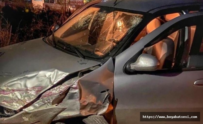 Boyabat Kastamonu yolunda  iki otomobil çarpıştı: 1 ağır 3 yaralı  