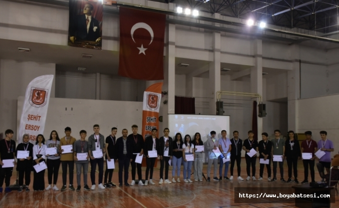Şehit Ersoy Gürsu Anadolu Lisesi'nin gurur gecesi